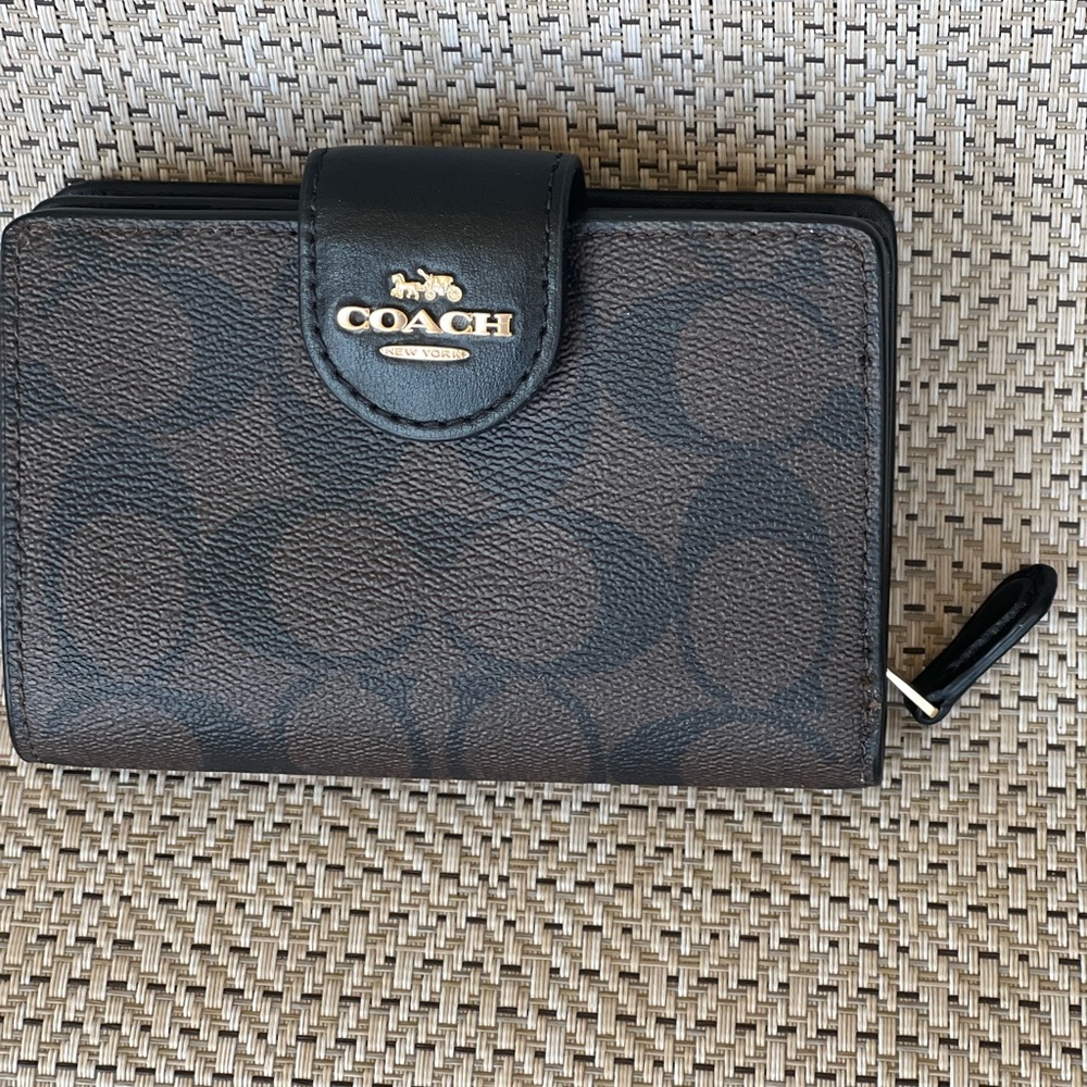 Coach Wristlet- brand new!